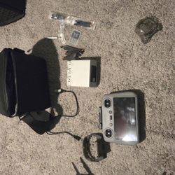 DJI Mini 4 Pro - Fly More Combo