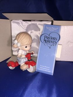 Precious moments collectibles 4