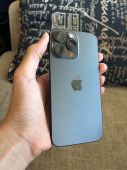 iPhone 15 pro max: 256 GB  Unlocked New  original parts:Battery 100% from Apple Store