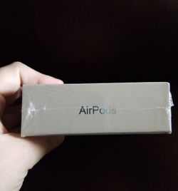 AirPods