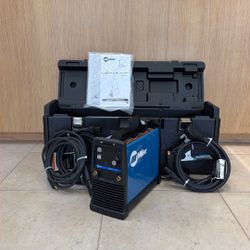 MILLER WELDING MACHINE (SOLD AS IS NOT WORKING PROPERLY)