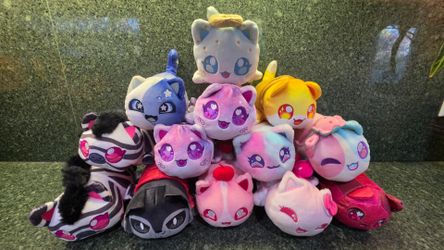 Meemeows Plushes