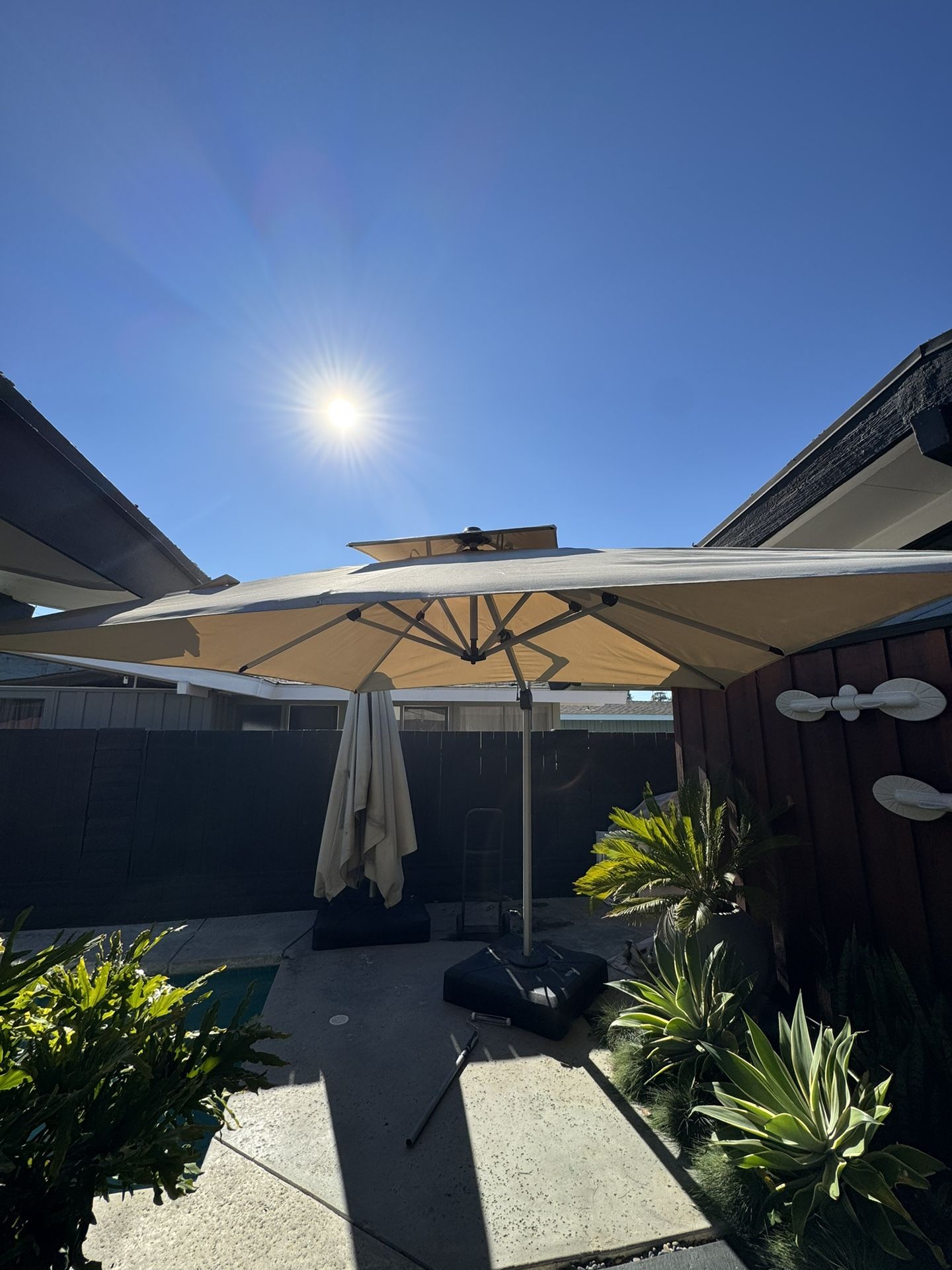 Purple Leaf brand Patio Umbrella + Base 9’ X 9’