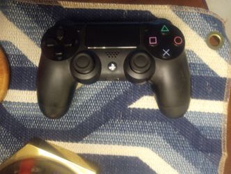 PlayStation 4 dual shock controller