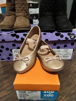 Shoes Size 9