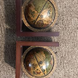 Pair Of Old World Globe 5 Inch Bookends