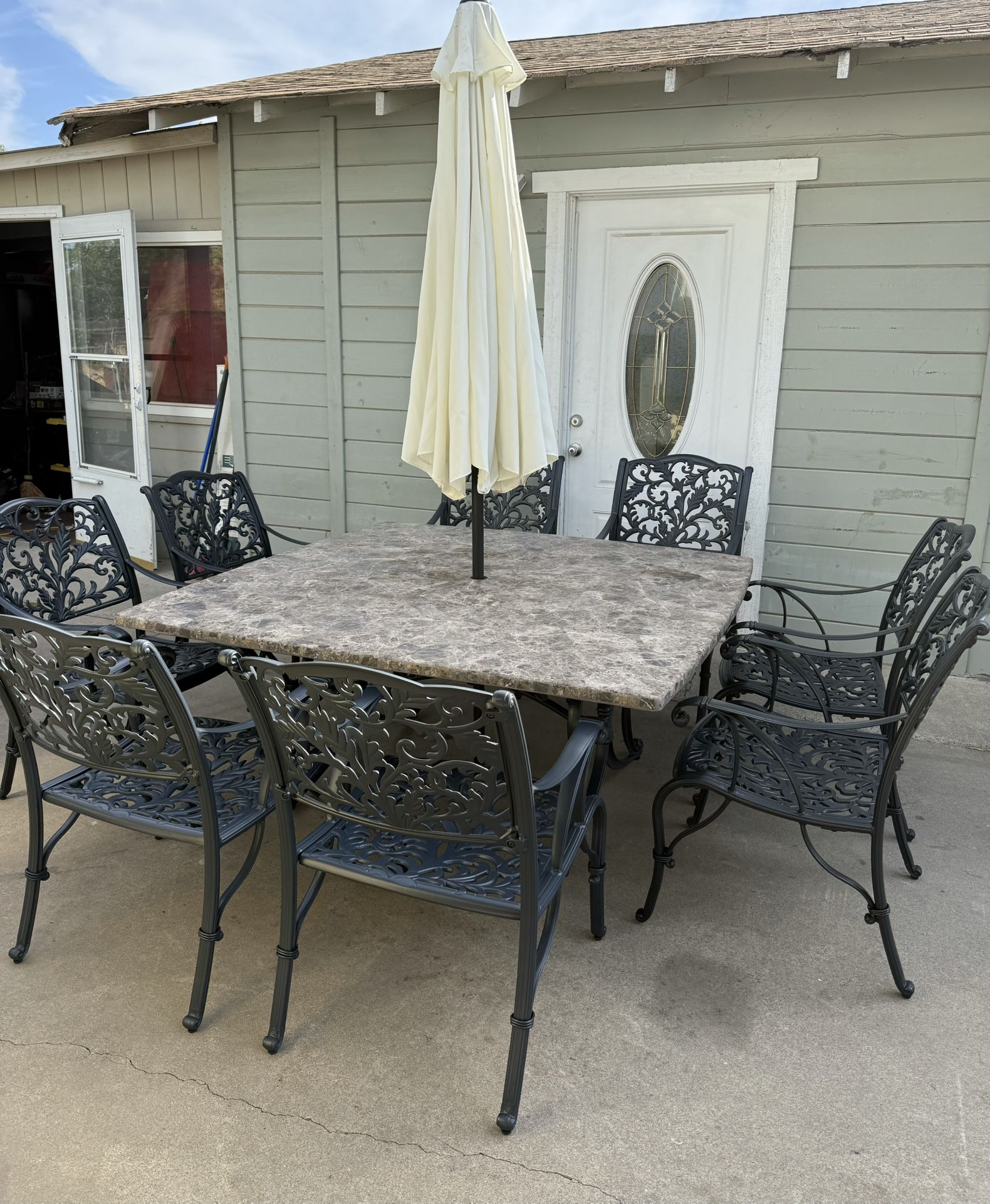 Patio Set / OutDoor Futnirue