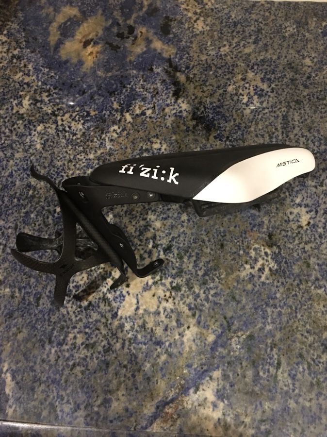 Fizik mistica Carbon braided Triathlon / TT bike saddle and carriage kit