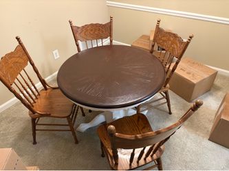 Small Round Table with 4 Chairs