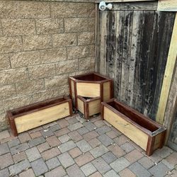 FREE Wood Flower Bed / Pot NORTH COUNTY