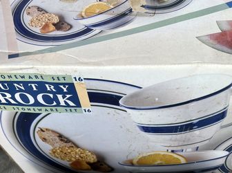 New Stoneware Dish Set