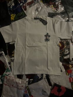 Large white prayer hand chrome hearts tee