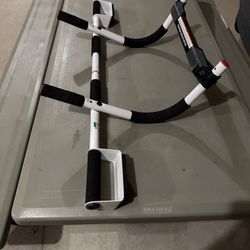 Pull Up Bar
