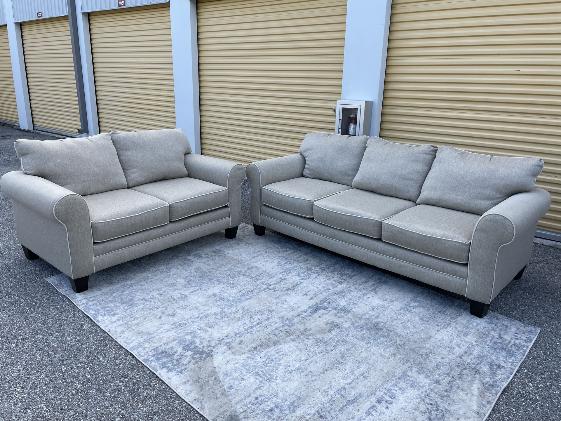 Rooms To Go Sofa Set