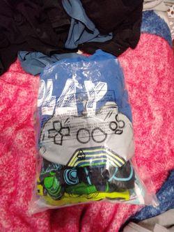Boys large t-shirts brand new 5 shirts and my best price is 5$