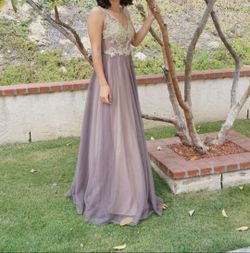 Beautiful dress for sale.