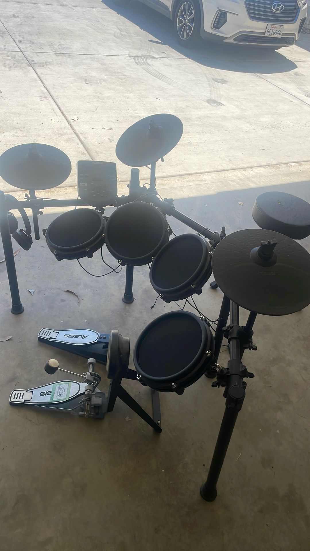 Alesis nitro Electric Drum set