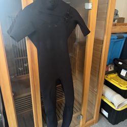 Xcel 2mm Shortsleeve Full Wetsuit - large Used Once 