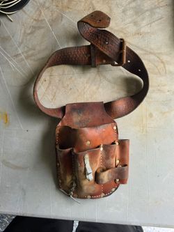 Bolen leather tool bag