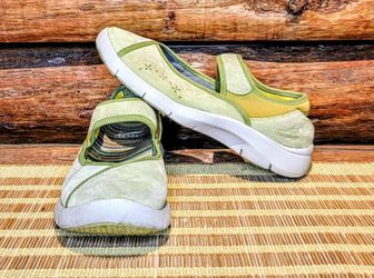 Dansko "Emmy" Mary Janes