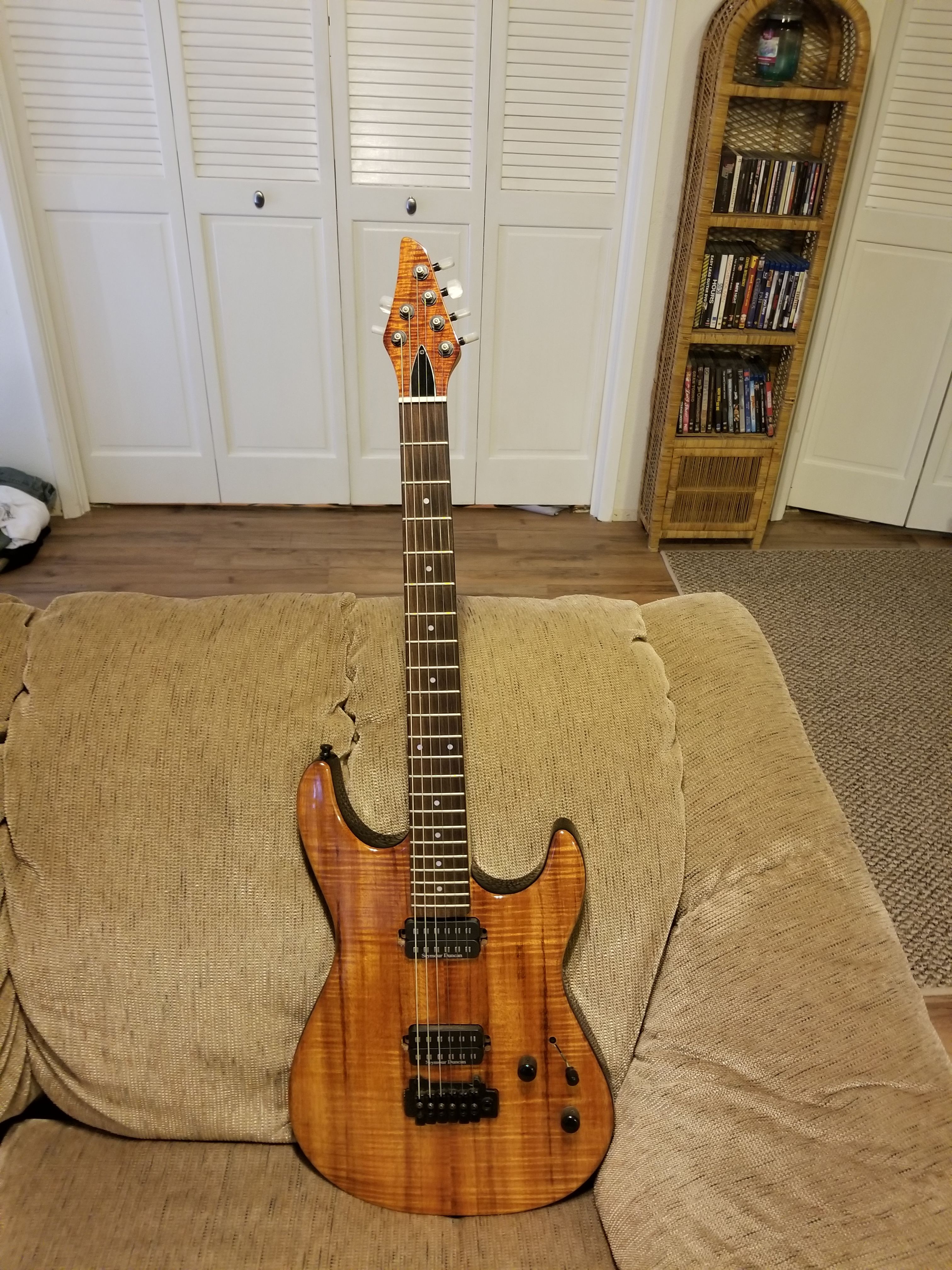 Custom electric guitar
