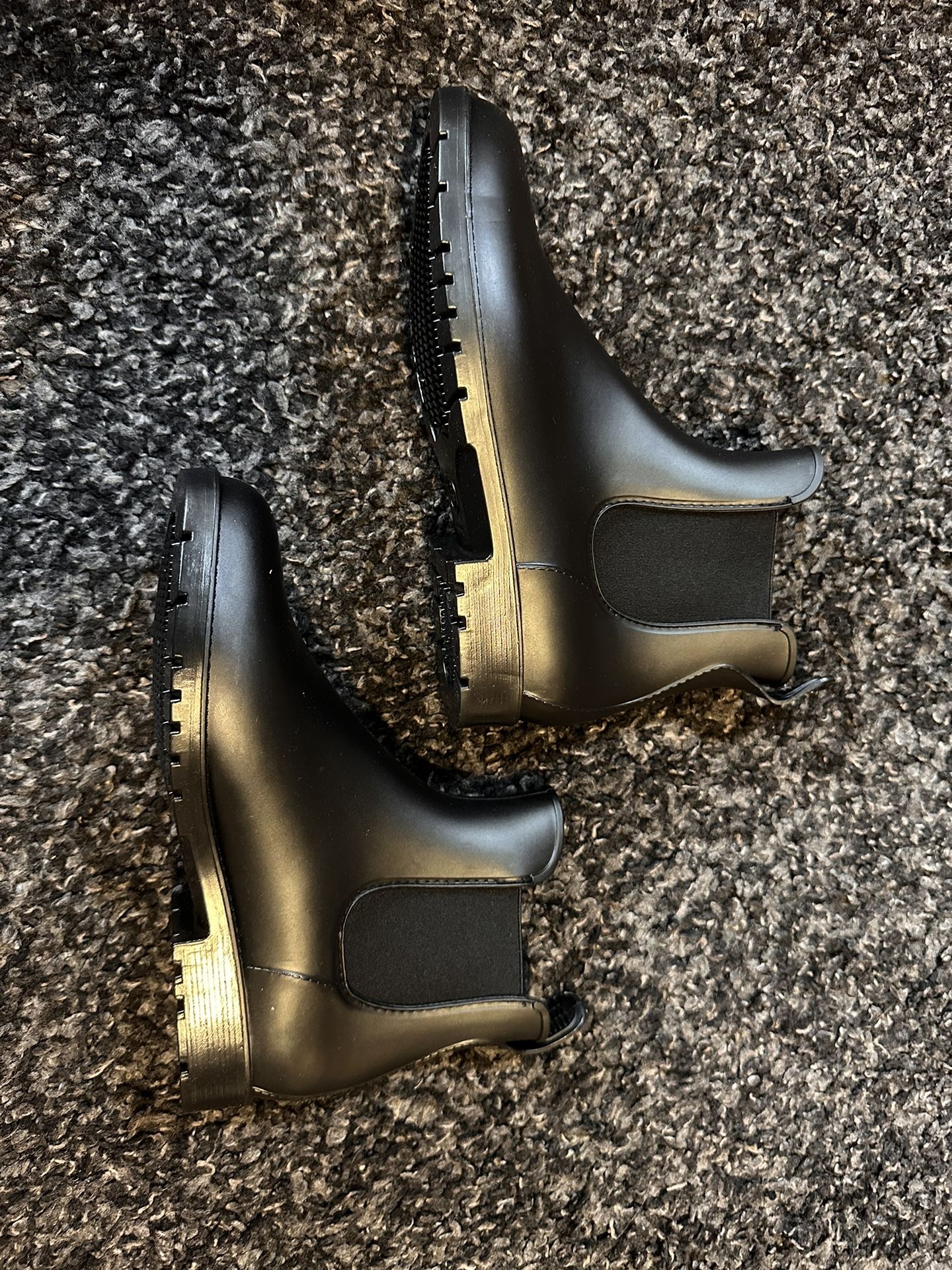 Women’s Ankle Rain Boots