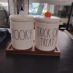 Halloween canister set