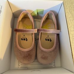 NEW - Ten little Ballet Flats 