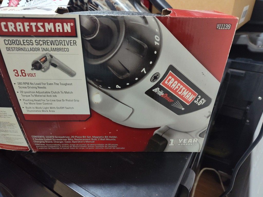 Craftsman Rechargeable Screw Driver  With Case