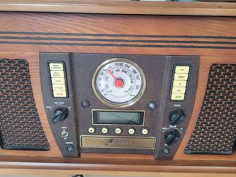 Retro-Style AM/FM CD Recorder Stereo Console