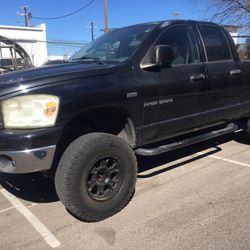 2007 Dodge Crewcab Pickup 4000 Cash , Needs New Engine 