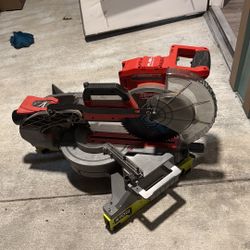 M18 FUEL 18V 10 in.  Cordless Dual Bevel Sliding Compound Miter Saw 