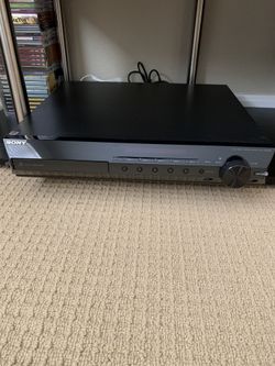 $120 SONY SURROUND SYSTEM SPEAKERS DVD PLAYER
