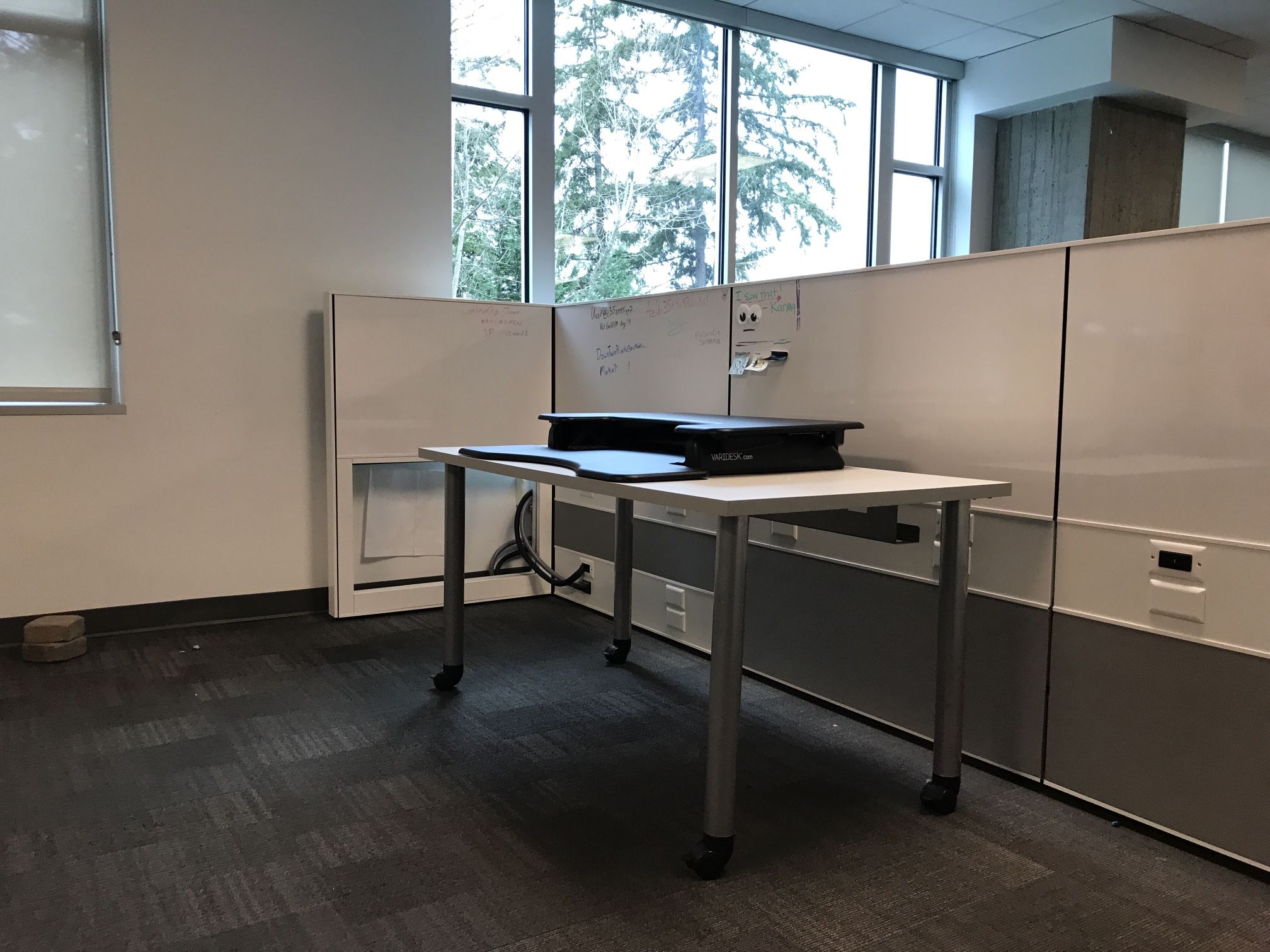 VariDesk Pro Plus 36 for Sale in Redmond, WA OfferUp
