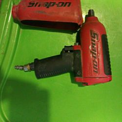 Snap On 1/2 Heavy Duty Air Impact Wrench MG725