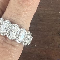 MOISSANITE STERLING SILVER RING