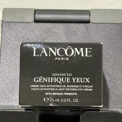 Lancome Paris - Advanced Genifique Yeux - Youth Activating and Light Infusing Eye Cream with Bifidus Prebiotic - 15 ml, 0.5 fl oz
