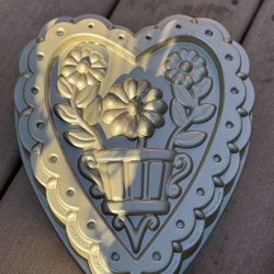 Nordic Ware Floral Heart Cake Pan 