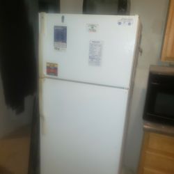 Ge Refrigerator