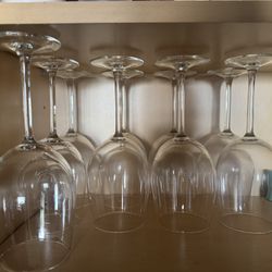 9 Wine Glasses