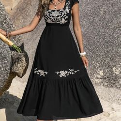 Women's Plain Embroidered Ruffle Hem Square Neck Dress 