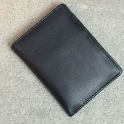 Men’s Black Genuine Leather Bifold Wallet – Classic Slim Card & Cash Holder