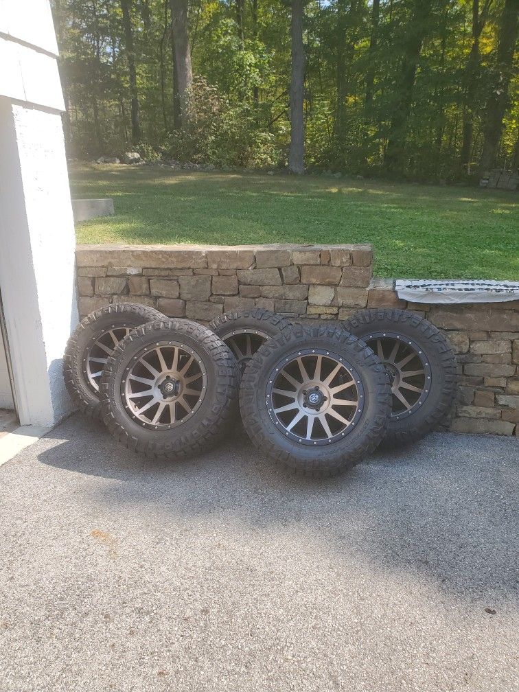 20 inch icon rims with 35"tires