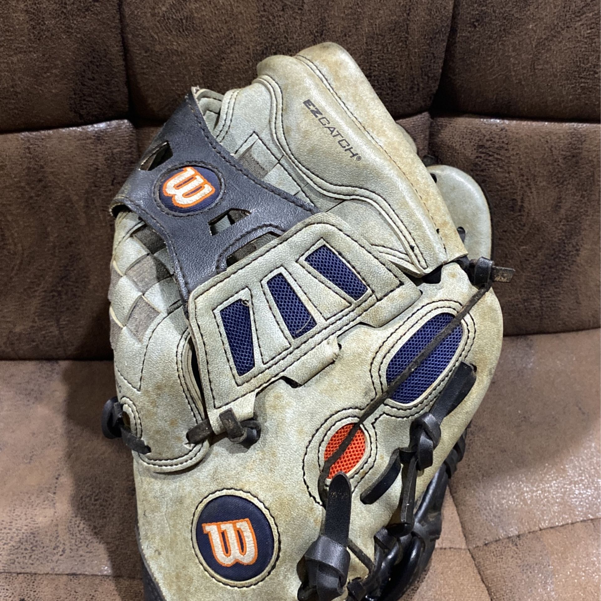 Youth Baseball Glove