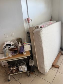 Free queen mattress