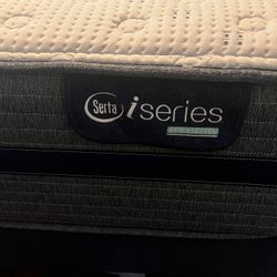 California King Hybrid Complete Bed (frame And Mattress And Box Spring)