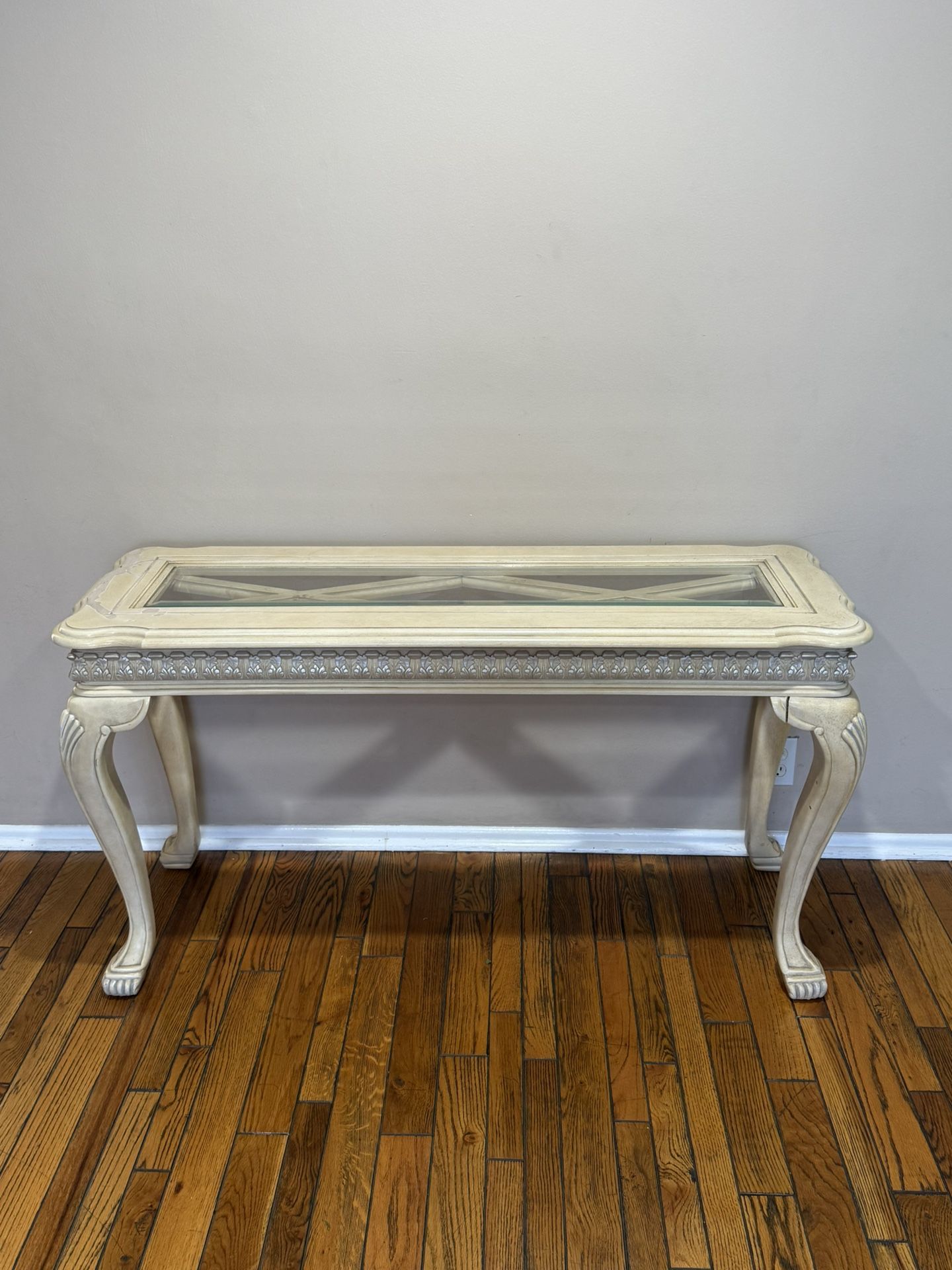 Vintage Antique Style Wood Carved Table 