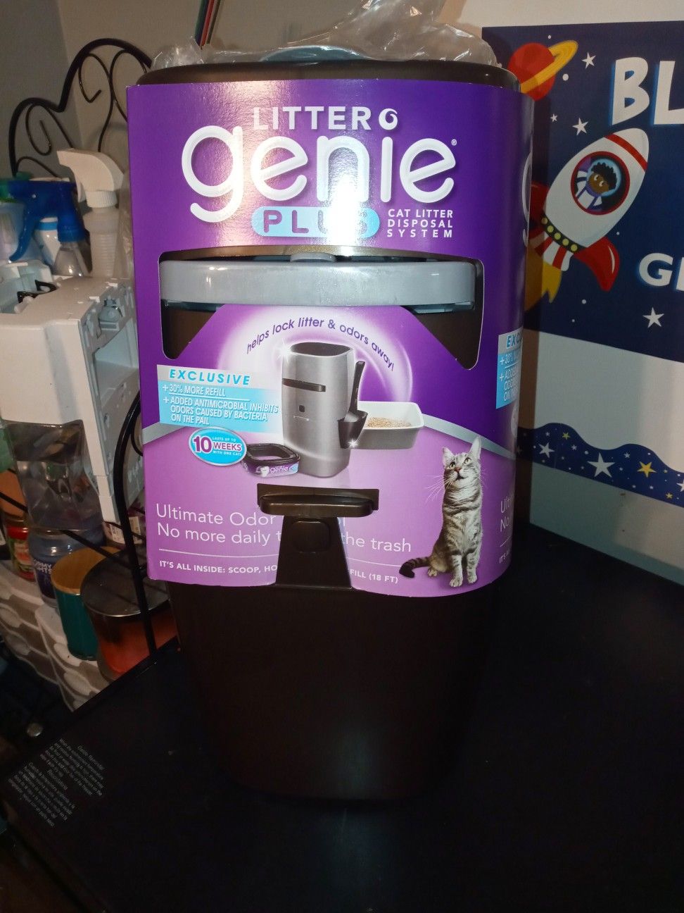 Brand new cat trash can