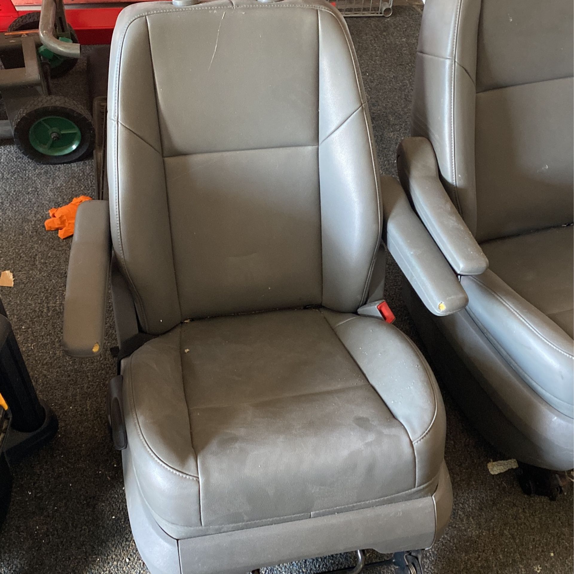 Routan car seats
