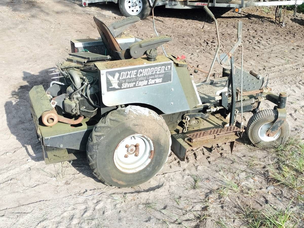 Dixie Chopper LT2200 Silver Eagle- 34" Deck - Needs Small Fix - Zero Turn Lawn Mower